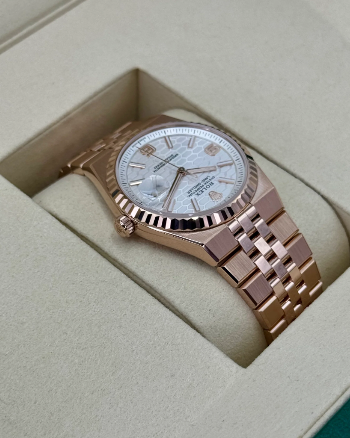 Land-Dweller 90% 36mm 127235 Rose Gold Flat Jubilee White Dial