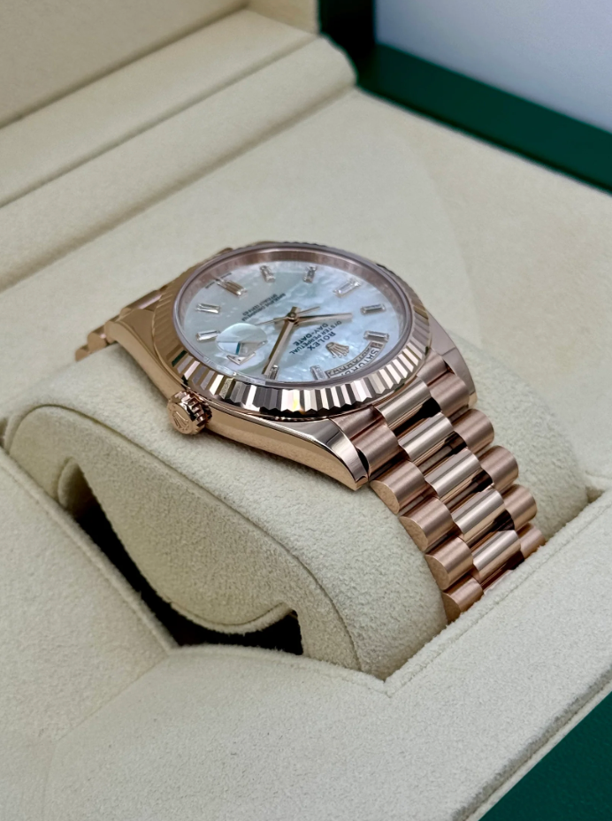 Day-Date Assembled 40mm 228235 Rose Gold Mother Of Pearl Diamond Dial