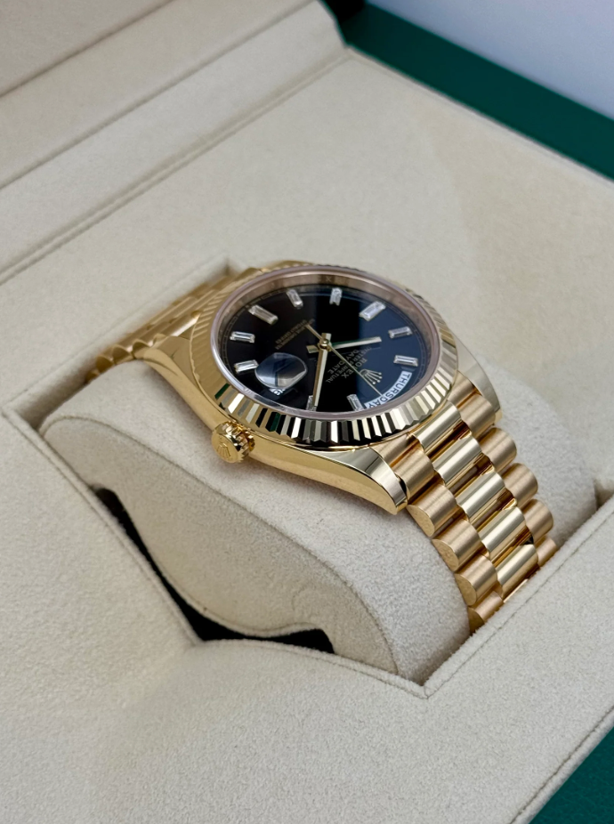 Day-Date Assembled 40mm 228238 Black Diamond Baguette Dial