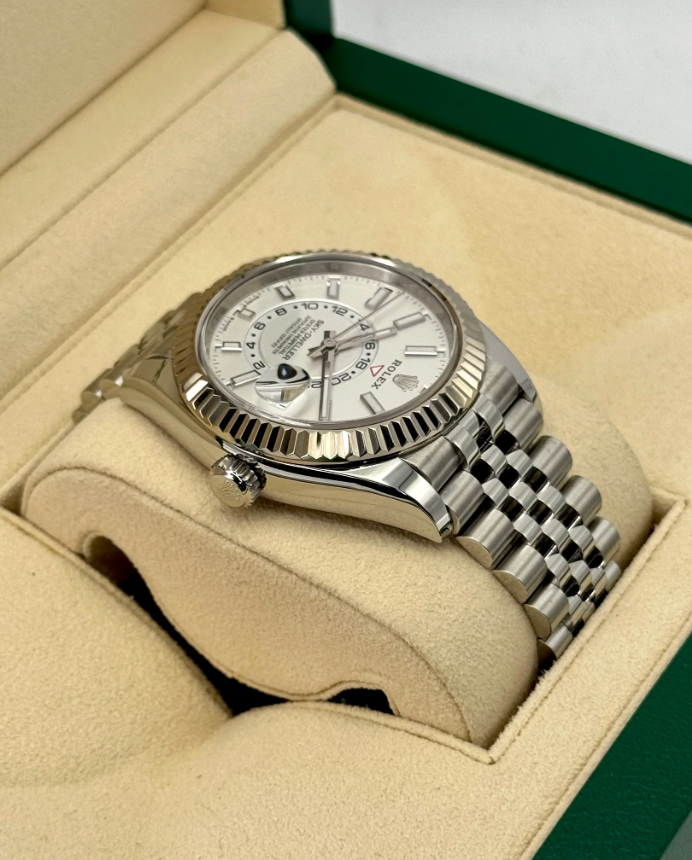 Sky-Dweller Assembled 42mm 336934 Stainless Steel Jubilee White Dial