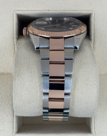 Datejust Assembled (100) 41mm 126331 Two-Tone Rose Gold Chocolate Dial