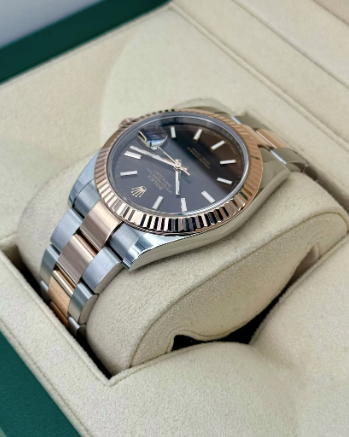 Datejust Assembled (100) 41mm 126331 Two-Tone Rose Gold Chocolate Dial