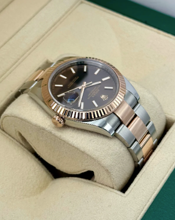 Datejust Assembled (100) 41mm 126331 Two-Tone Rose Gold Chocolate Dial