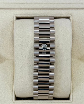 Day-Date Assembled NEW 2025 40mm 228349RBR Presidential Blue Ombre Dial