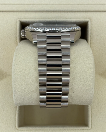 Day-Date Assembled NEW 2025 40mm 228349RBR Presidential Blue Ombre Dial