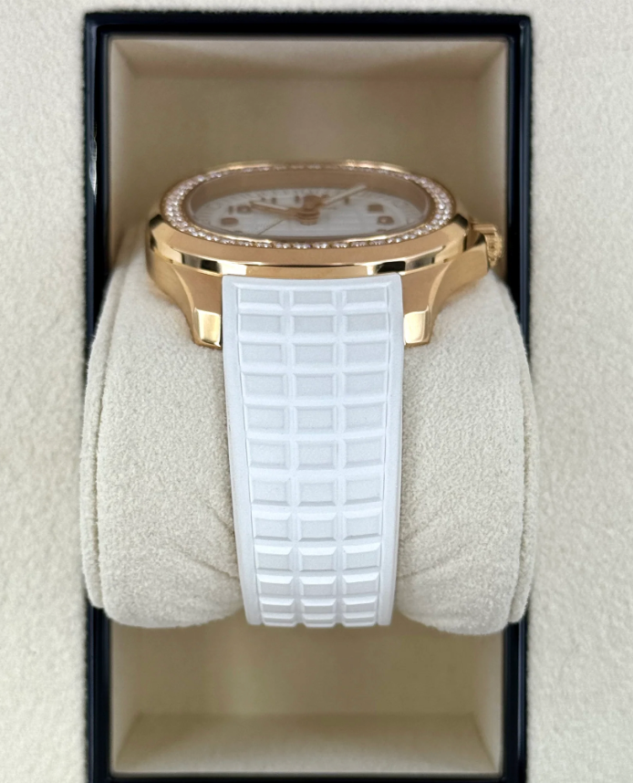 PP Monterad 90% Aquanaut Luce Resa 5269 38.8mm Roséguld Vit Urskiva