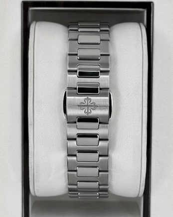 PP assemblato 100% Nautilus 35,2mm 7118/1A-001 Acciaio inossidabile quadrante blu