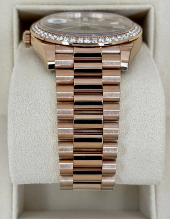 Day-Date Assembled 40mm 228345RBR Rose Gold Chocolate Diamond Dial
