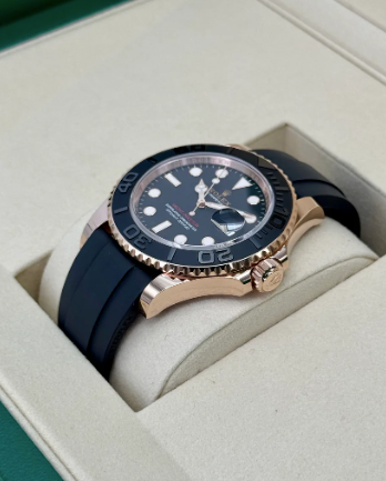 NEW 2025 Yacht-Master Assembled (100) 40mm 126655 Rose Gold Oysterflex Black Dial