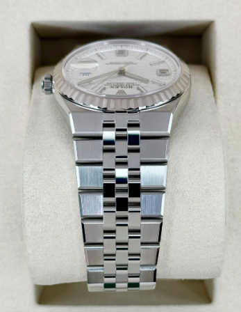 Land-Dweller samlet 36mm 127234 rustfrit stål flad Jubilee hvid urskive