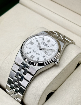 Land-Dweller samlet 36mm 127234 rustfrit stål flad Jubilee hvid urskive