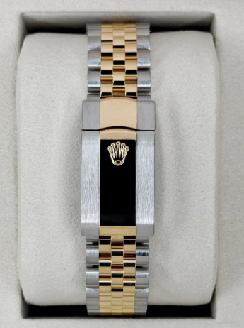 Datejust ensamblado (100) 36mm 126233 bicolor con brazalete Jubilee y esfera verde con diamantes