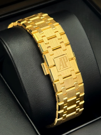 AP Assemblato al 90% Royal Oak Chronograph 41mm 26240BA Quadrante dorato