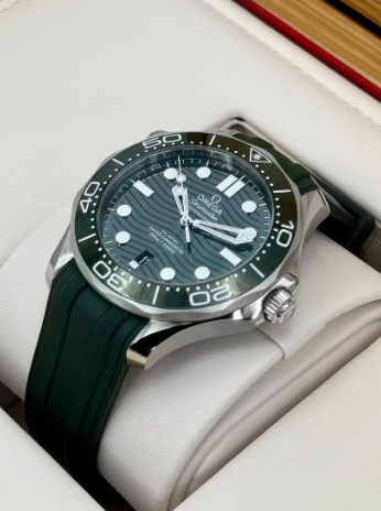 OM Seamaster Master Driver 300 42mm grøn urskive