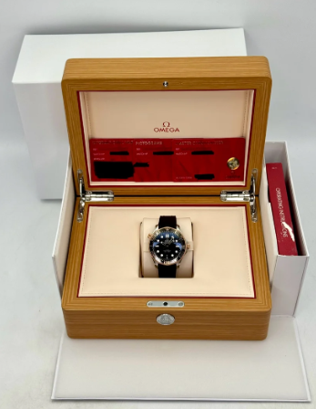 OM Seamaster Diver 300M 42mm 210.22.42.20.01.002 Black Dial