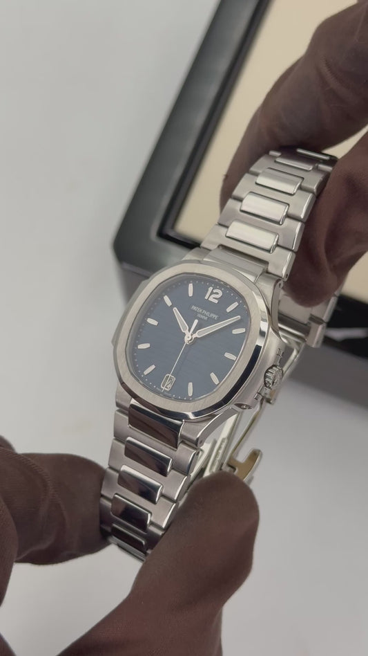 PP Assembled 100% Nautilus 35.2mm 7118/1A-001 Stainless Steel Blue Dial