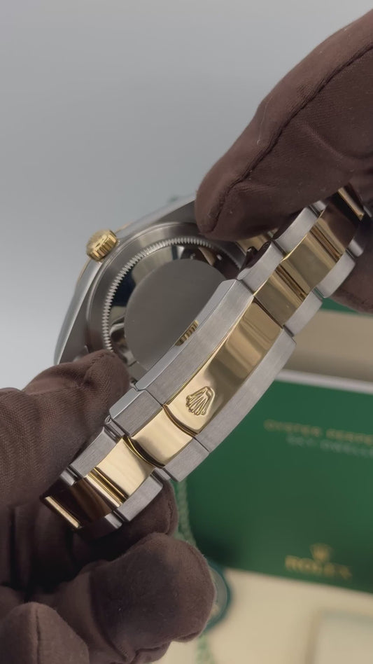 Sky-Dweller Assembled 42mm 326933 Two-Tone Oyster Champagne Dial