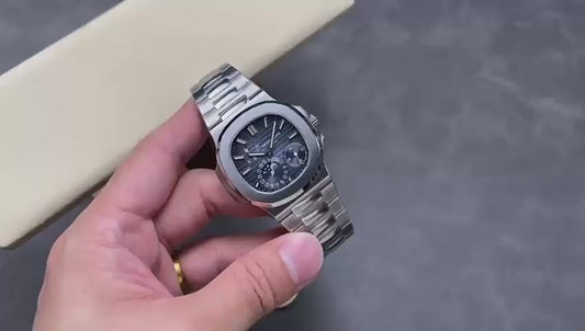 PP Nautilus Assembled 100% 40mm 5712/1A-010  Stainless Steel Blue Dial
