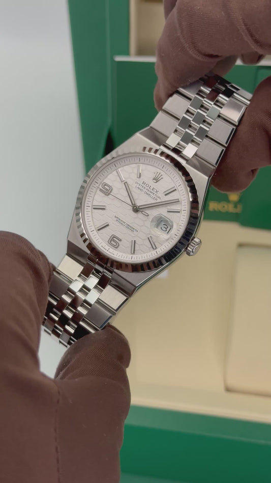 NEW 2025 Land-Dweller 90% 40mm 127334 Stainless Steel Jubilee White Dial