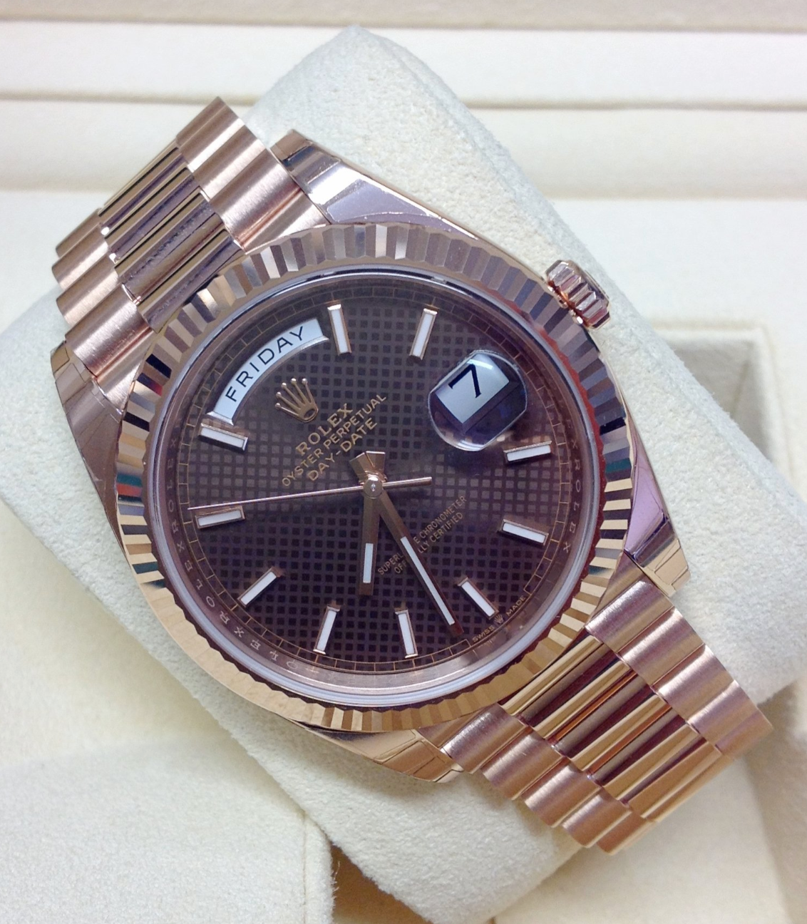 Assembled 80 Day-Date 40 ref. 228235 color Rose Gold choco diagonal dial