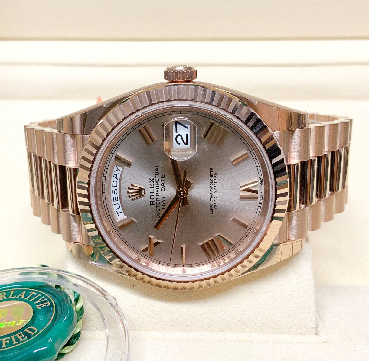 Assembled 80 Day-Date 40 ref. 228235 Color Rose Gold sundust dial